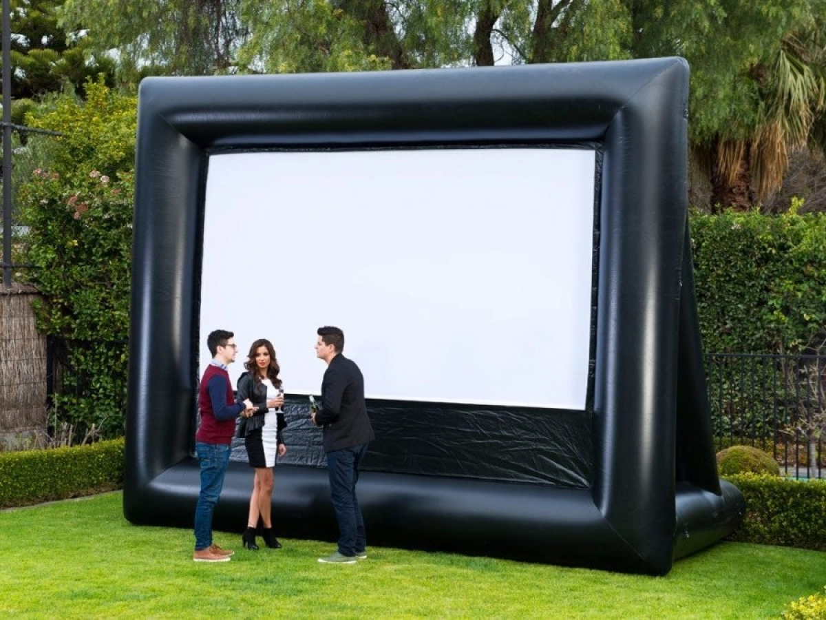 5m Product Outdoor Cinema 02.jpeg
