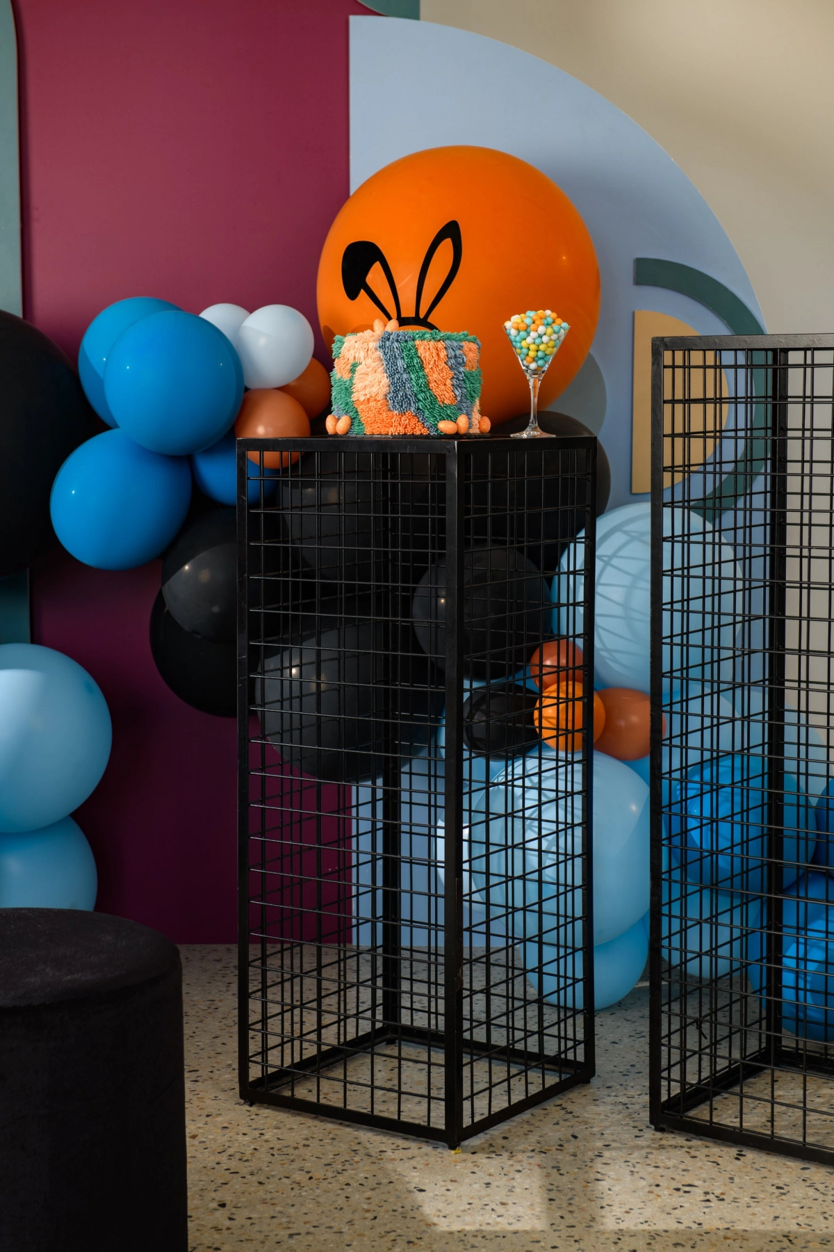 Medium & Large Mesh Plinth Black  Copy 1762905867.jpg
