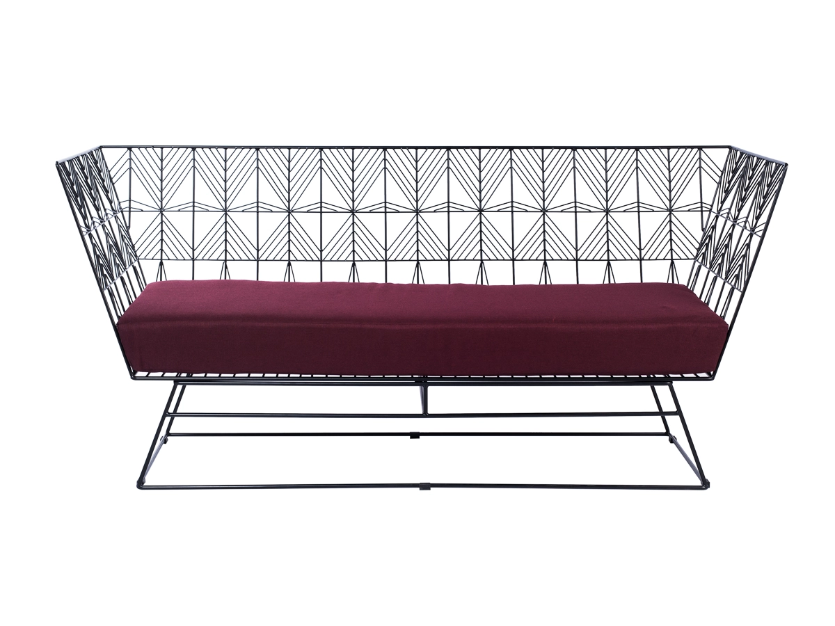 Jagger Lounge Black Base   Maroon Cushion.jpg